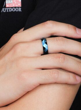 日韩个性多面钨金菱形戒指男士简约潮饰品单身男指环食指霸气戒