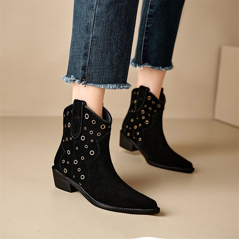 小众时尚新款潮酷西部靴2024秋冬新款尖头粗跟金属眼铆钉短靴,淘宝优惠券,粉丝福利购,淘宝优惠卷