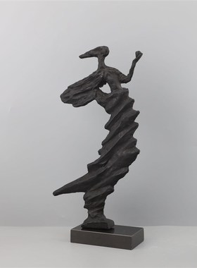 现代简约轻奢金属人物摆件客厅y玄关电视柜样板房家居桌面软装饰