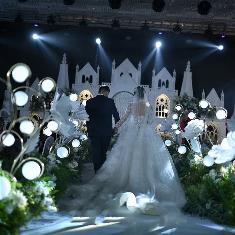 婚庆月牙路引灯新款婚礼道具舞台引路灯婚礼堂电镀铁艺路引发光灯,淘宝优惠券,粉丝福利购,淘宝优惠卷