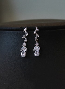 清新新娘项链耳环结婚首饰套装锆石吊坠婚礼宴会首饰婚纱礼服配饰