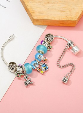 卡通手链 精美蓝色巴斯男孩串珠配以镀银925蛇骨链作为孩子的礼物
