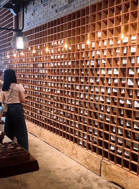 韩国饰品店展示格子柜实木格子架店铺装修展示柜台上墙耳环项链架