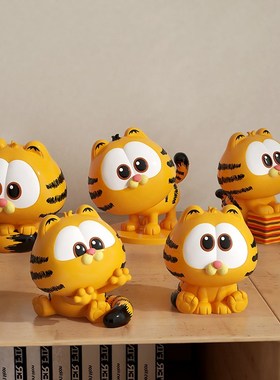 网红潮玩c小加菲猫大电影联名玩偶周边公仔客厅办公桌面装饰品摆