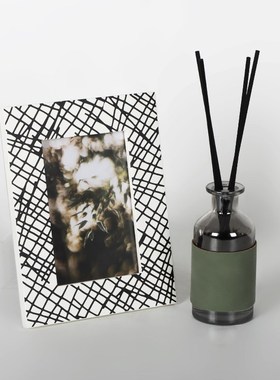 简约现代创意抽象条纹相框样板间书房卧室客厅书柜桌面装饰品摆件