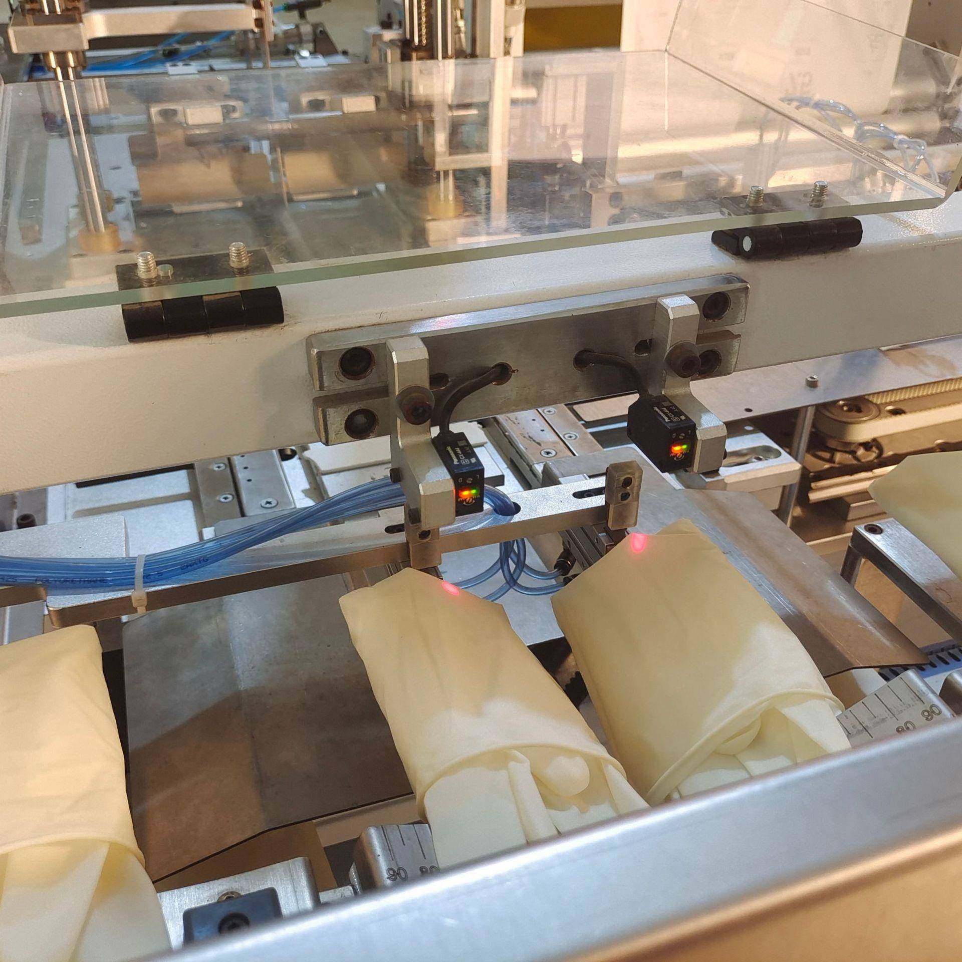 手套包装机左右手套包装机械内衬纸折叠打包支持非标定制质保一年,淘宝优惠券,粉丝福利购,淘宝优惠卷