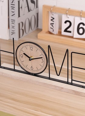 创意字母桌面时钟摆放式客厅台式钟表静音艺术玄关电视柜装饰摆件