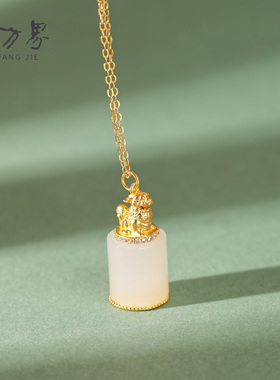 天然和田玉招财貔貅吊坠女