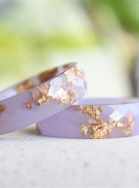 淡紫色树脂戒指带金片 - 刻面树脂带