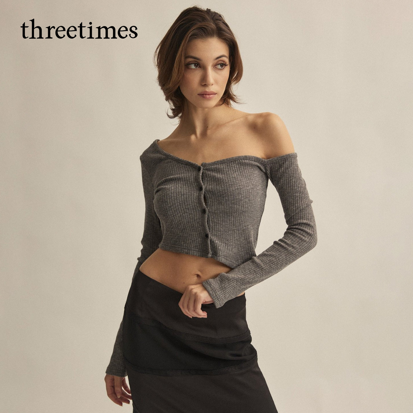 threetimes明星同款炸街独特漂亮针织衫2025超好看斜露肩短上衣女,淘宝优惠券,粉丝福利购,淘宝优惠卷