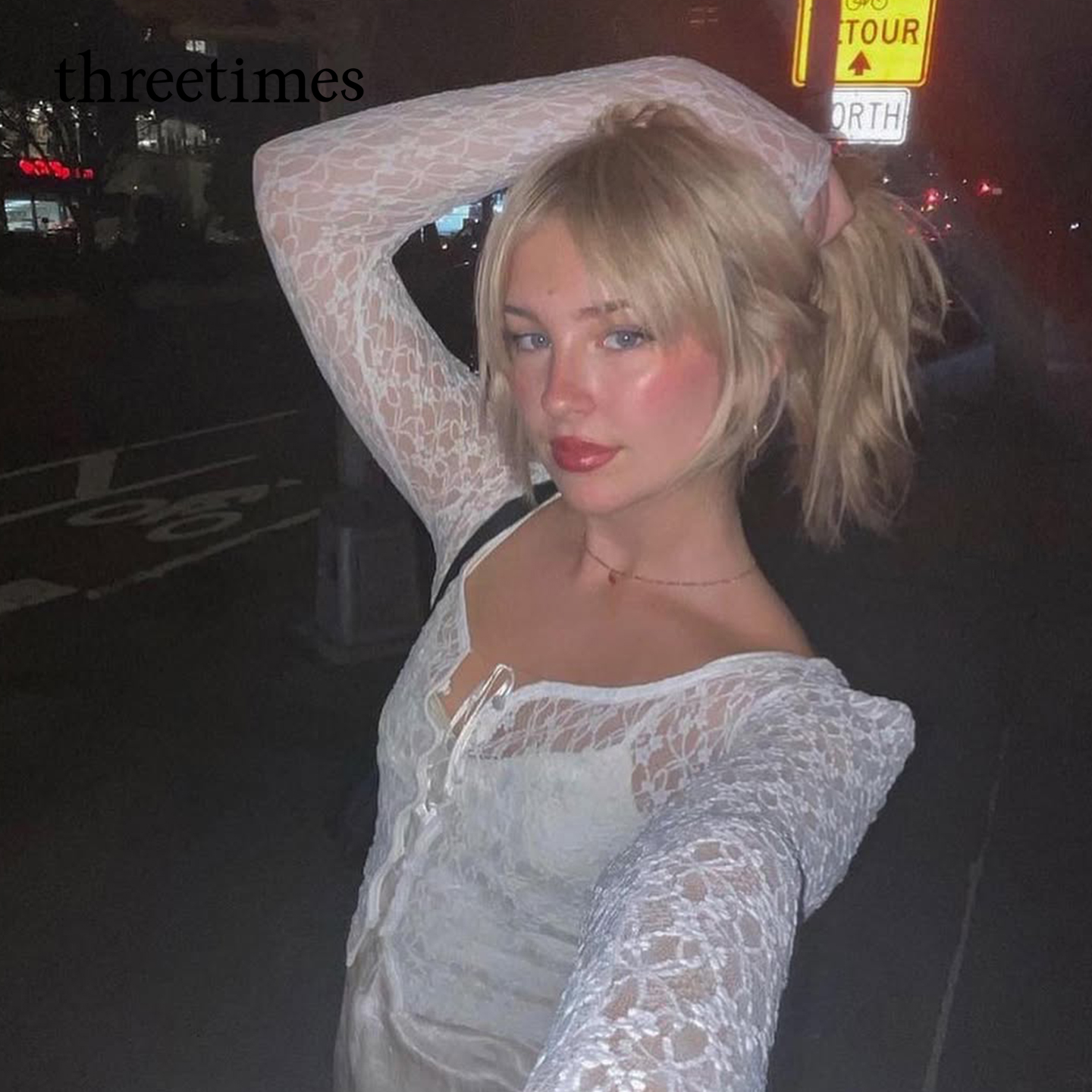 threetimes2025法式绝美打底蕾丝叠穿内搭独特别致长袖修身上衣女 - 图1