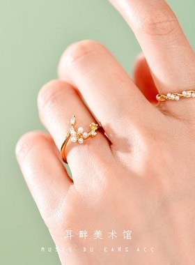 A细珍珠花朵叠戴戒指女款法式小众设计轻奢高级感开口戒闺蜜礼物