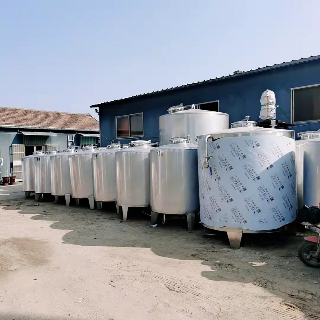 For sale household 1 cubic stainless steel storage tank 304 vertical sealed wine storage container winemaking equipment