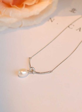 简约珍珠吊坠项链女时尚百搭颈链气质轻奢小众设计高级感锁骨链女