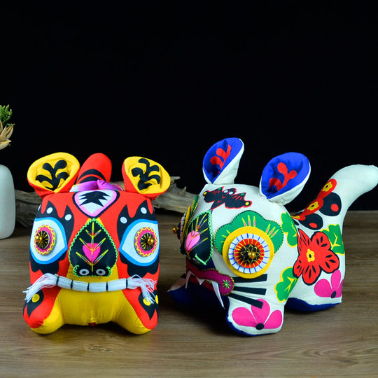 民间纯手工布老虎布艺装饰摆件福寿虎送长辈礼物老人过寿礼