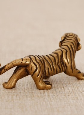手工复古小老虎铜茶宠黄铜虎家居装饰品十二生肖虎摆件