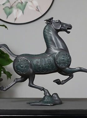 中式黄铜马踏飞燕纯手工摆件