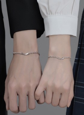 情侣手链女一对情侣款定制刻字小众简约银素链情人节礼物送男朋友
