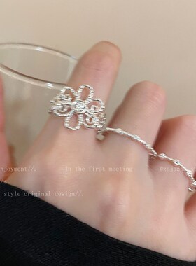 银色花朵锆石开口戒指女小众设计闺蜜食指戒轻奢高级感情侣指环潮