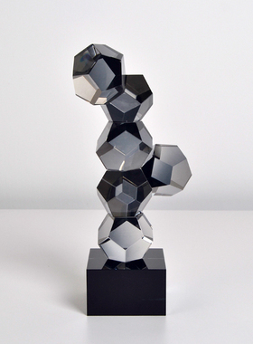 现代轻奢样板间客厅玄关桌面装饰品大号抽象雕塑几何水晶假山摆件