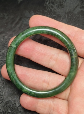 和田玉手镯和田玉碧玉微瑕手镯男女通用饰品