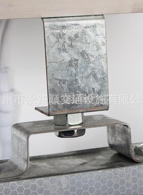 生产太阳能限速牌发光标志牌高速道路施工指示限速牌