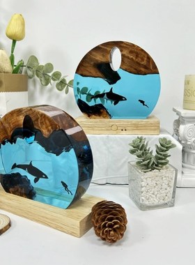 实木树脂海底世界虎鲸鱼潜水员氛B围感小夜灯圣诞节日创意礼物摆