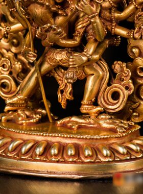 胜乐金刚居家摆件尼泊尔手工铜全鎏金雕花4寸随身室内摆件