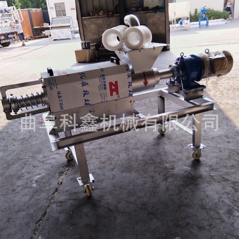 400型碳钢大型干湿分离机 螺旋挤压式猪粪脱水机污泥沼渣处理设备,淘宝优惠券,粉丝福利购,淘宝优惠卷