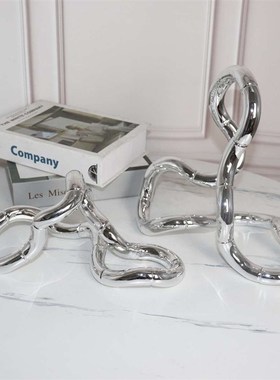 现代轻奢电视柜摆件家居客厅创意银色缠绕环形R摆设样板间软装饰