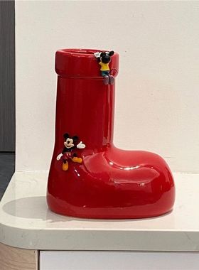 米奇红鞋子花瓶高级感客厅创意阿童木大口径水培花瓶简约轻奢摆件