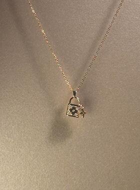 复古金色锁头四叶花项链2025新款