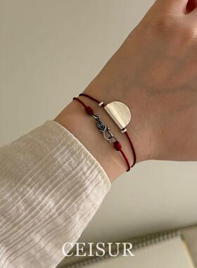 S925纯银红绳叠戴圆片手链女轻奢