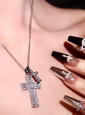 亦莫 2023新款春夏十字架项链轻奢高级感气质个性网红双吊坠