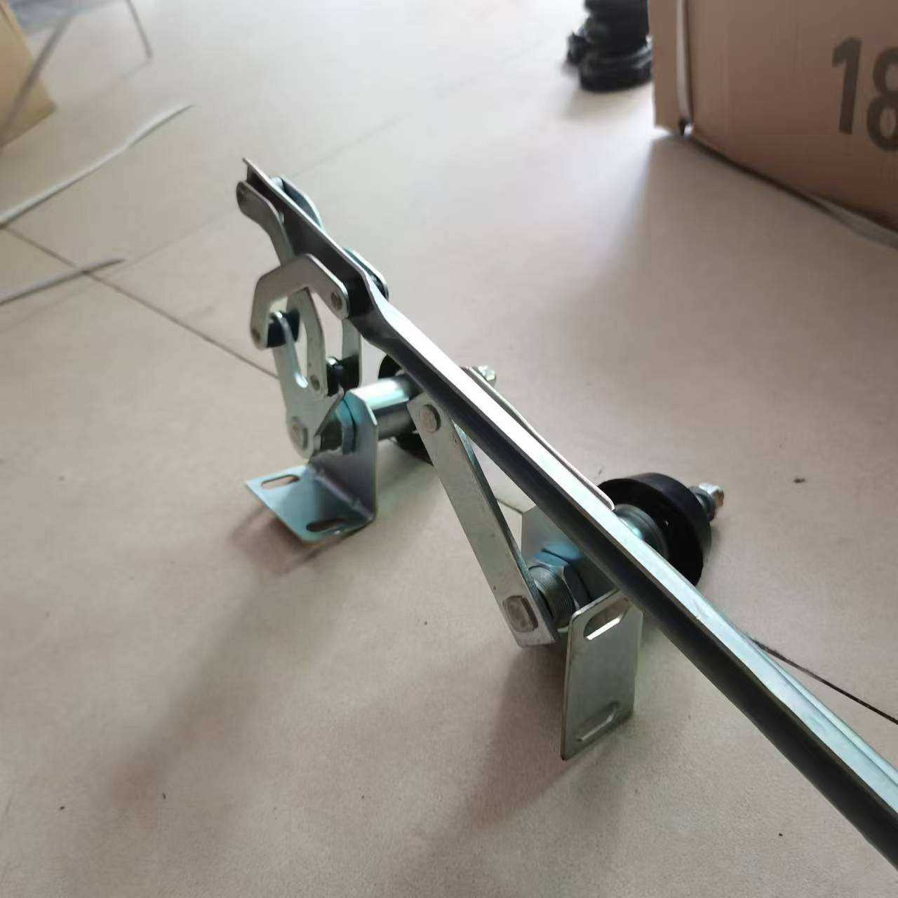 适用重汽豪沃雨刷连动杆雨刮器雨刷联动杆电机支架,淘宝优惠券,粉丝福利购,淘宝优惠卷