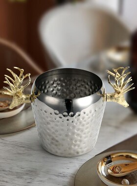 现代轻奢高档不锈钢做旧水果盘麋鹿冰桶酒杯架桌面收纳装饰品摆件