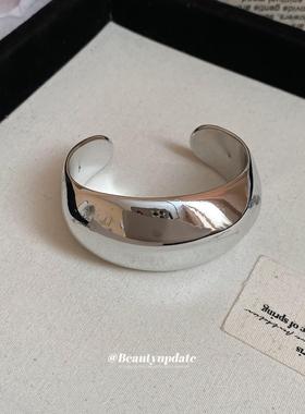 不规则扭曲开口个性手镯