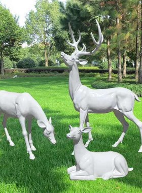 定制小鹿雕塑玻璃钢树脂白色订做几何切面马O雕像大型动物户外摆