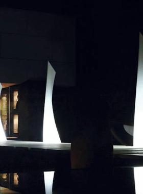 户外翼形落地灯防水太阳能庭院灯花园草坪灯露营氛围灯网红景观灯