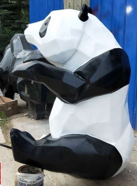 大型树脂玻璃钢几何体切面大熊猫雕塑爬墙K熊商场墙挂景观园林摆
