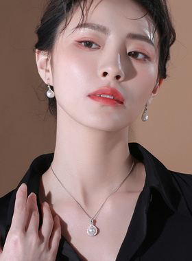 珍珠项链女夏纯银时尚款吊坠项链耳环女套装首饰三件套2021年新款