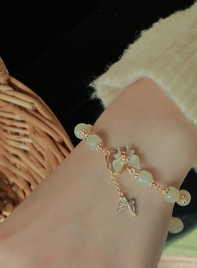 天然和田玉珠白蝶贝蝴蝶手链女百搭手链小众设计日常手饰闺蜜礼物