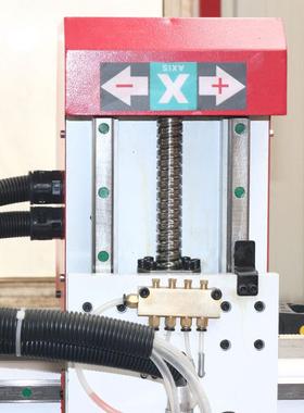 塑料机械雕刻机亚克力打孔镂空机PP/PE/PVC塑料板雕刻机价格优惠