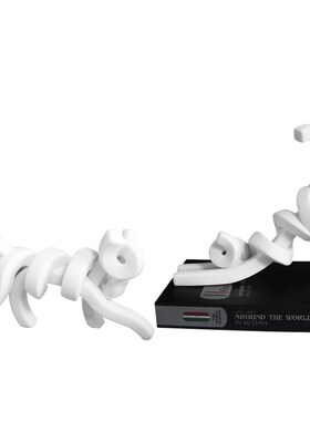 现代简约抽象藤条曲线猫咪狗摆件样板间客厅几何羊驼斗牛动物装饰