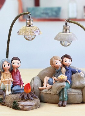 情侣人物桌面摆件 创意男孩女孩小C夜灯 实体店学生礼品圣诞节礼