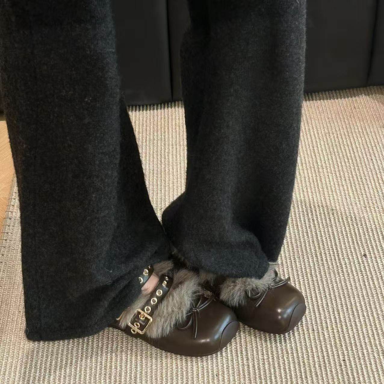 莎黛尔加绒保暖毛毛鞋女2025冬季新款韩版皮带扣浅口平底玛丽珍鞋,淘宝优惠券,粉丝福利购,淘宝优惠卷