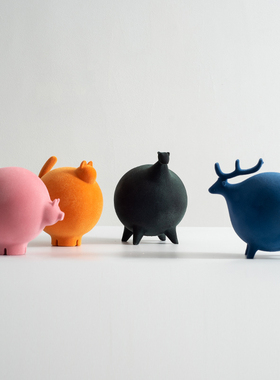 现代简约彩色可爱动物摆件家居客厅装饰样板间儿童房书架卡通摆设