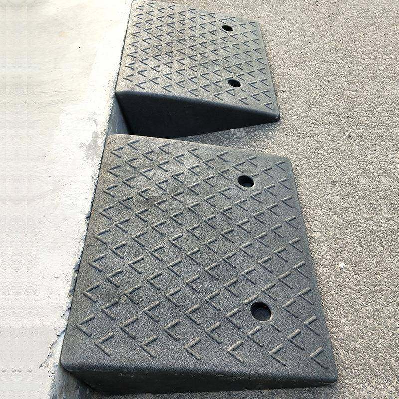 16CM高橡胶斜坡垫马路牙子台阶垫板路沿坡三角垫汽车爬坡垫减速带,淘宝优惠券,粉丝福利购,淘宝优惠卷