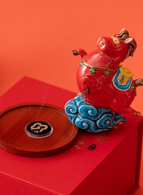 2026马年文创马踏祥云香炉套装招财装饰品年会商务伴手陶瓷马摆件