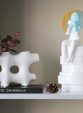 夕阳渐变色泡泡小孩白色创意陶瓷人物摆件电视柜书架艺术软装饰品